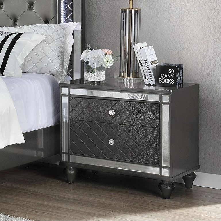 Large Picture of Refino B1670 7 pc Queen Panel Bedroom Set