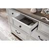 Bellevue Manor 7-Drawer Dresser (B4353-20) image 10