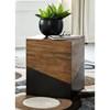 Trailbend Accent Table (A4000311) image 5