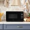 17-inch, 0.7 cu.ft. Countertop Microwave Oven with 6 Auto Cook Options (DBMW0721BBB) image 6