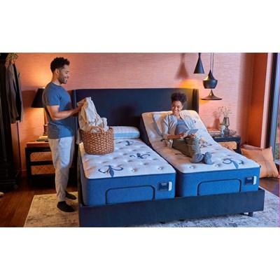 Stearns & Foster Studio Medium Tight Top Mattress (Split California King)