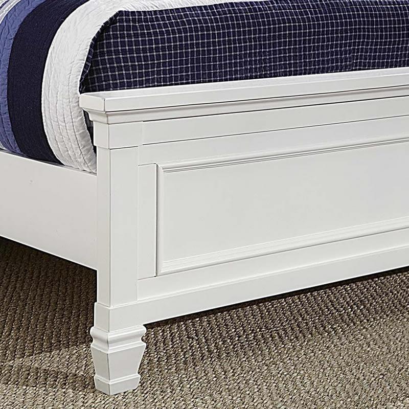 Large Picture of New Classic Furniture Tamarack 00-044 King Panel Bed (White)