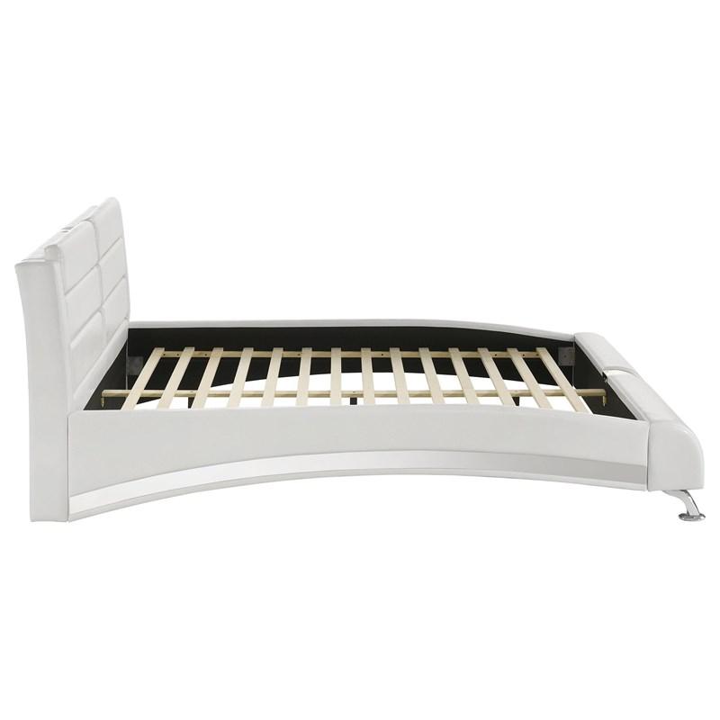 Large Picture of Coaster Furniture Jeremaine 300345Q Upholstered Queen Sleigh Bed - White