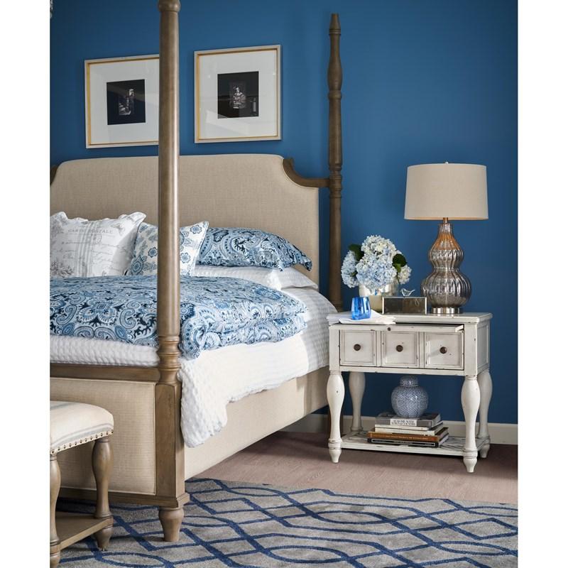 Large Picture of Legends Home Laurel Grove ZLGV-7720G King Poster Bed
