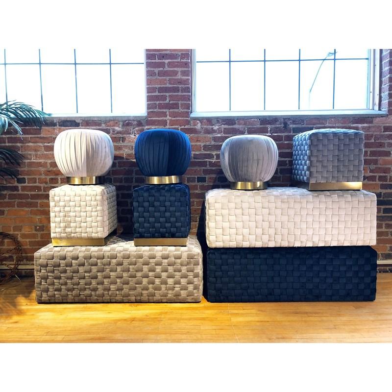 Large Picture of Emerald Home Furnishings Jamison U1108-03RND-04 Round Ottoman - Navy Blue