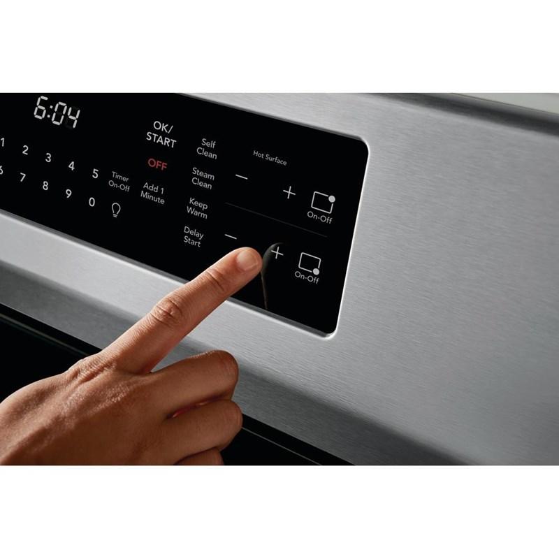 30-inch Freestanding Induction Range with True Convection Technology (GCRI3058AF) image 8
