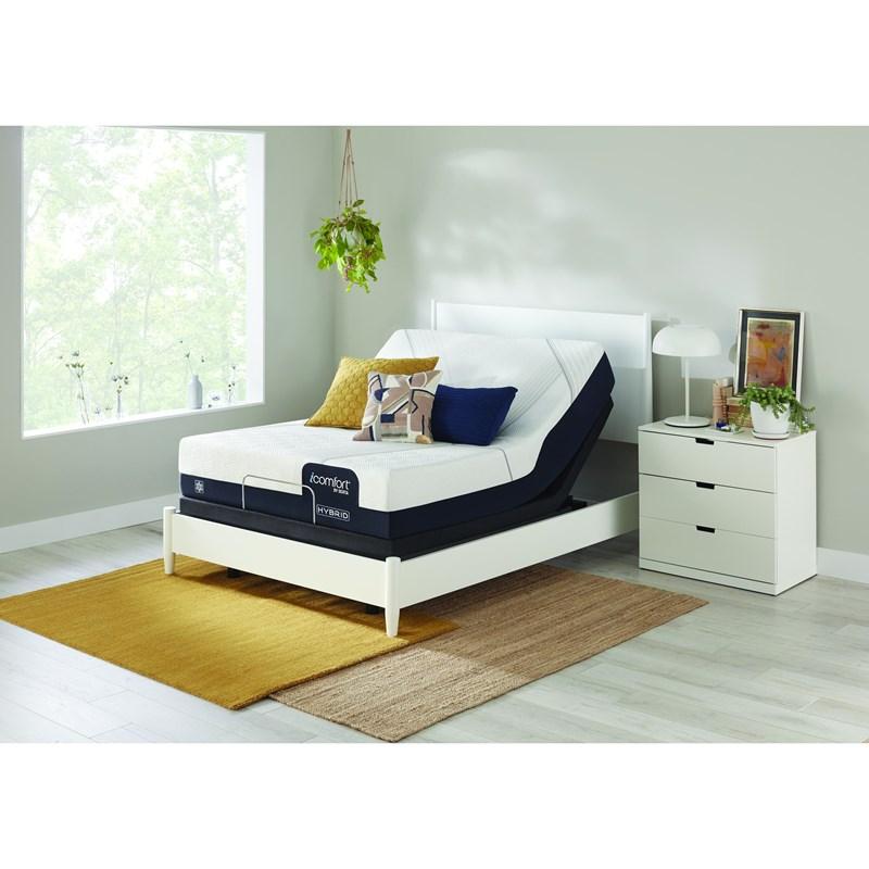 Large Picture of Serta CF1000 Medium Hybrid Mattress (Full)