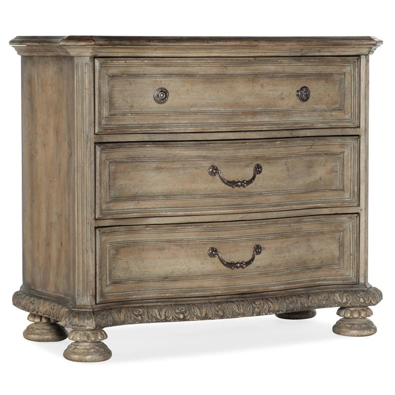 Hooker Furniture 5878-90017-80 Castella Bachelors Chest