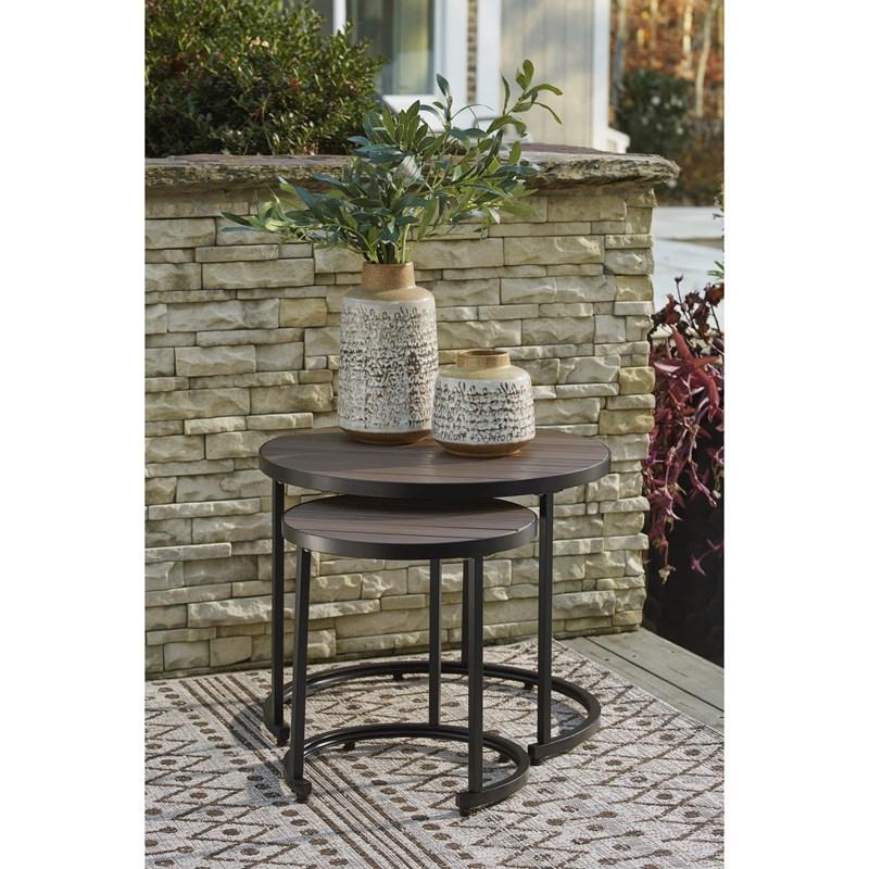 Large Picture of Signature Design by Ashley Ayla P020-716 Nesting End Tables