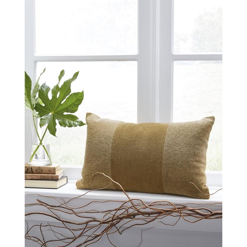 Large Picture of Signature Design by Ashley Dovinton A1000898 Pillow
