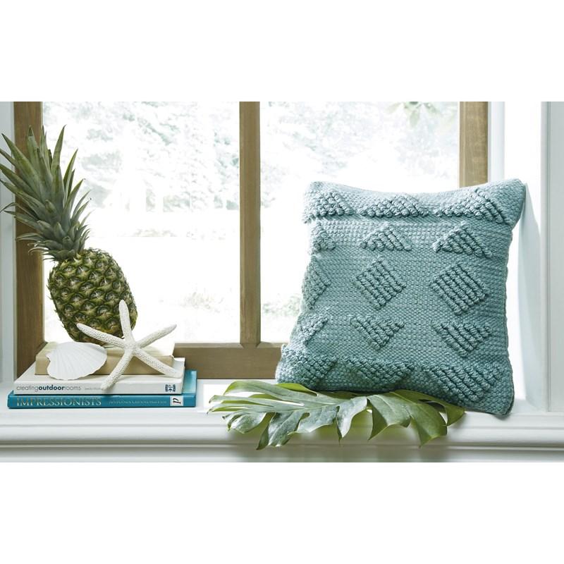 Large Picture of Signature Design by Ashley Rustingmere A1001012 Pillow