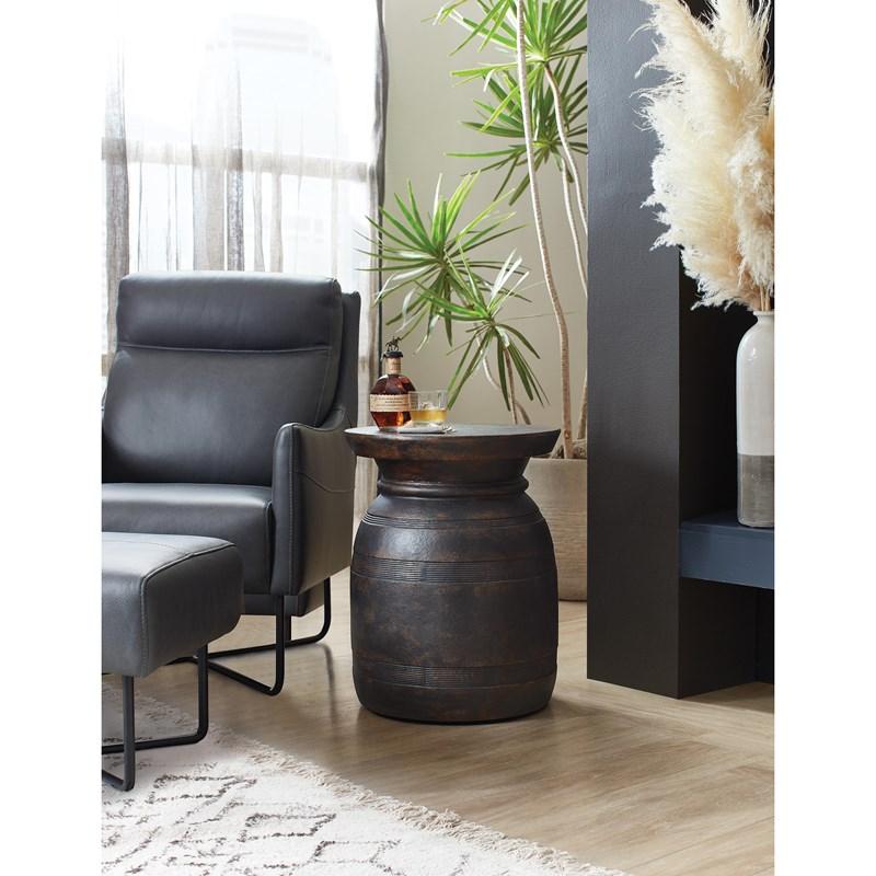 Large Picture of Hooker Furniture 6700-50003-97 Big Sky Urn Spot Table