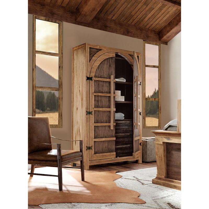 Large Picture of Hooker Furniture 6700-90013-80 Big Sky Wardrobe