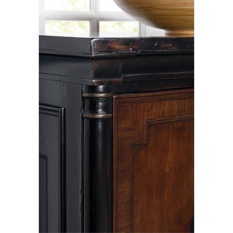 Large Picture of Hooker Furniture 6750-55472-00 Charleston Entertainment Console