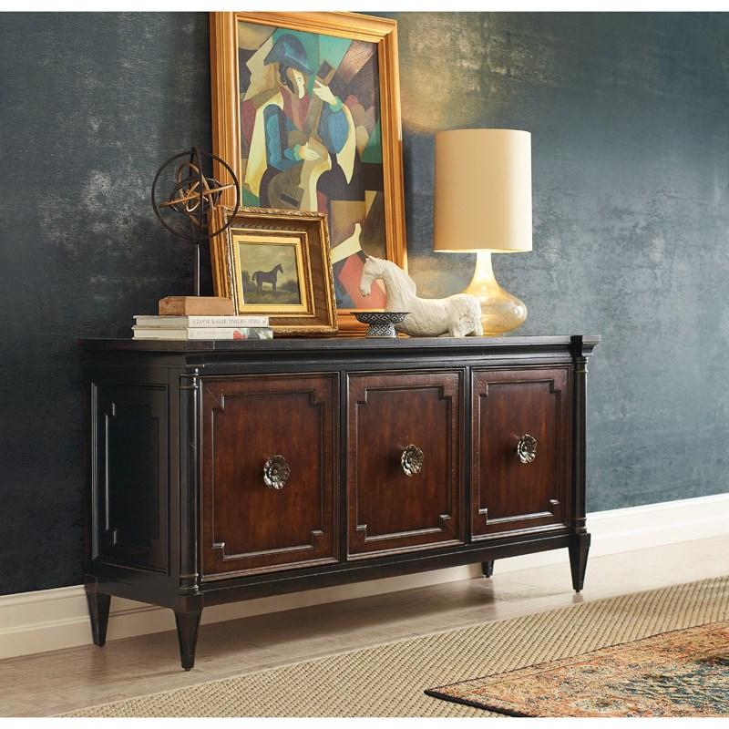 Large Picture of Hooker Furniture 6750-55472-00 Charleston Entertainment Console