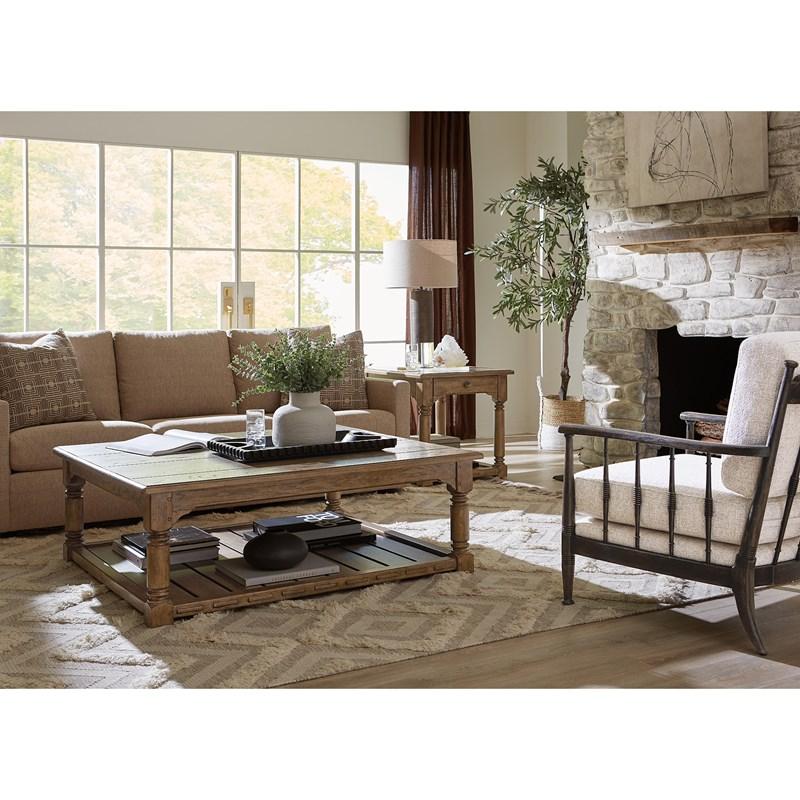 Large Picture of Hooker Furniture 7050-80114-85 Americana End Table