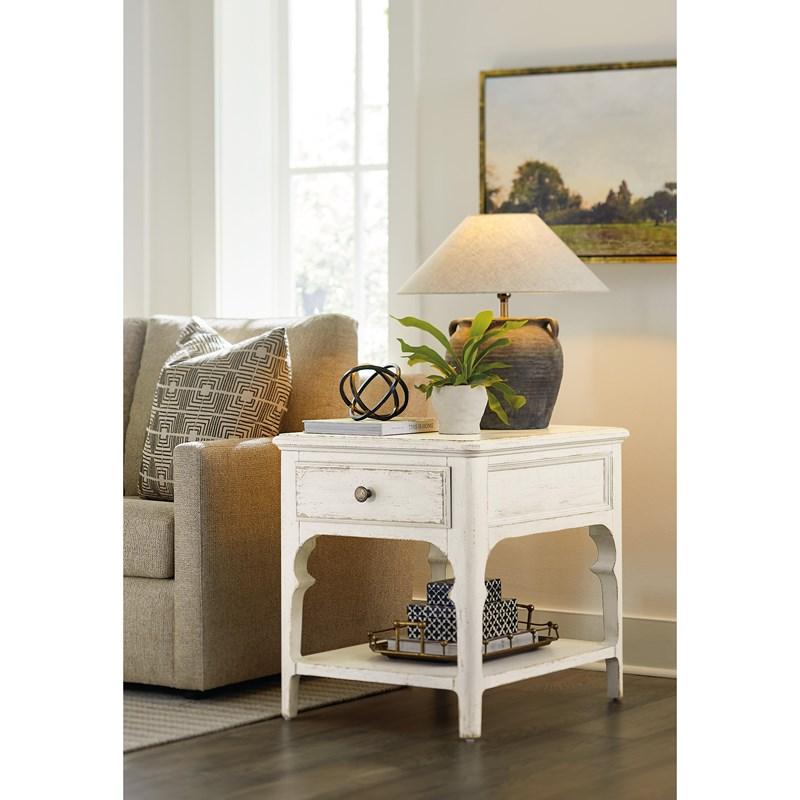 Large Picture of Hooker Furniture 7050-80214-02 Americana End Table