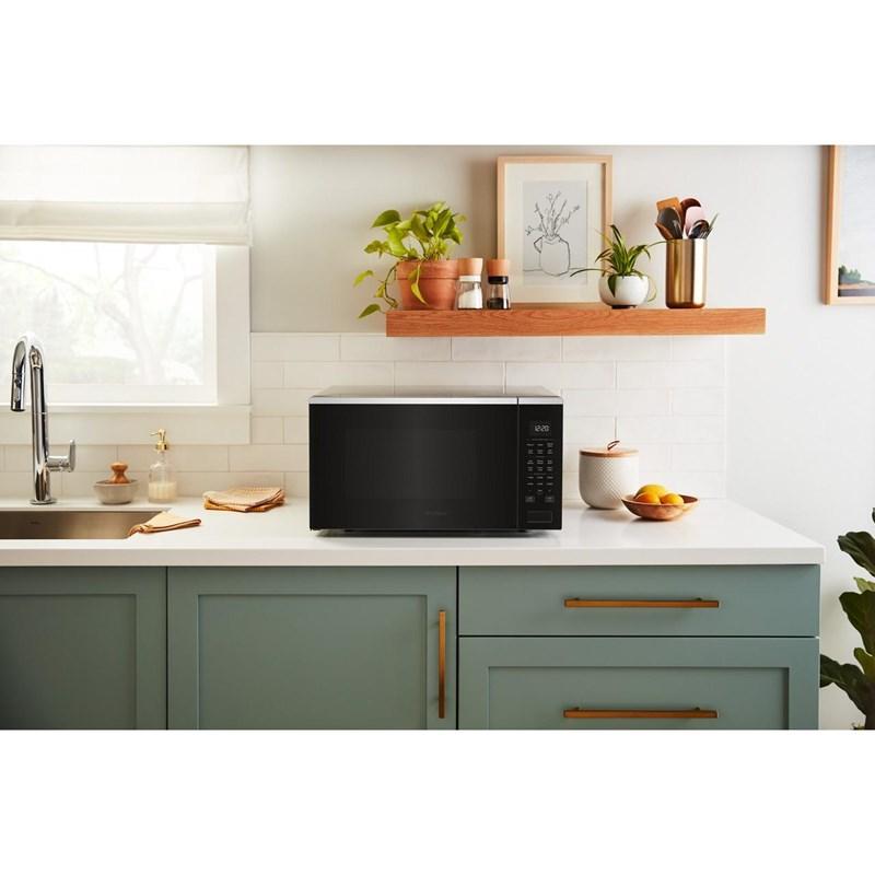 Large Picture of Whirlpool WMCS7022RZ
