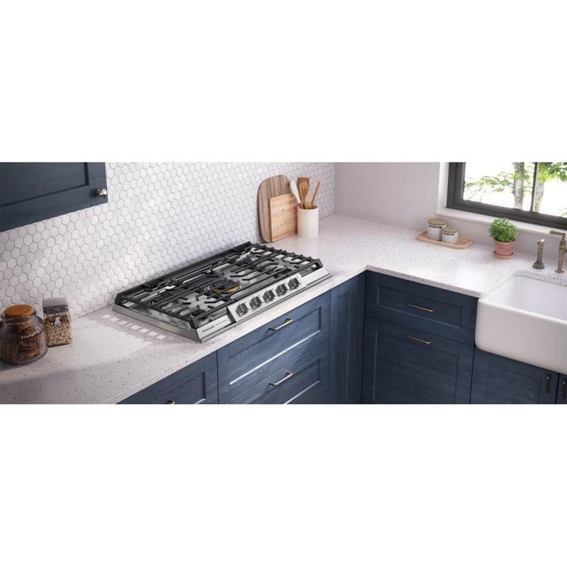 Large Picture of Frigidaire Professional PCCG3680AS