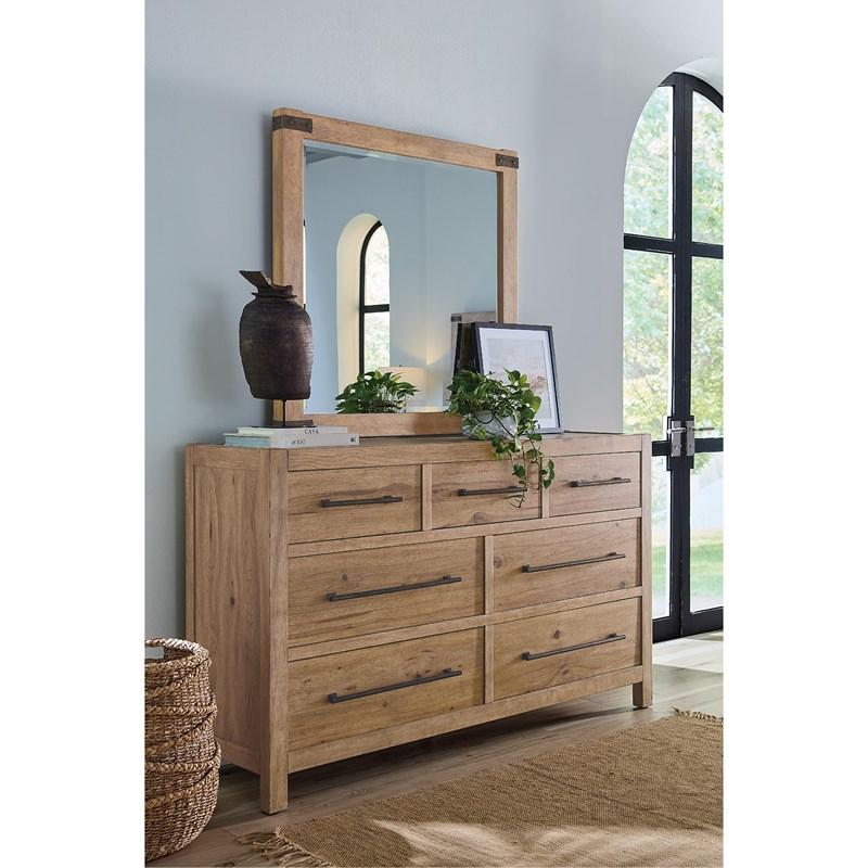 Large Picture of Hooker Furniture 6952-90002-80 Vineyard Row Seven-Drawer Dresser