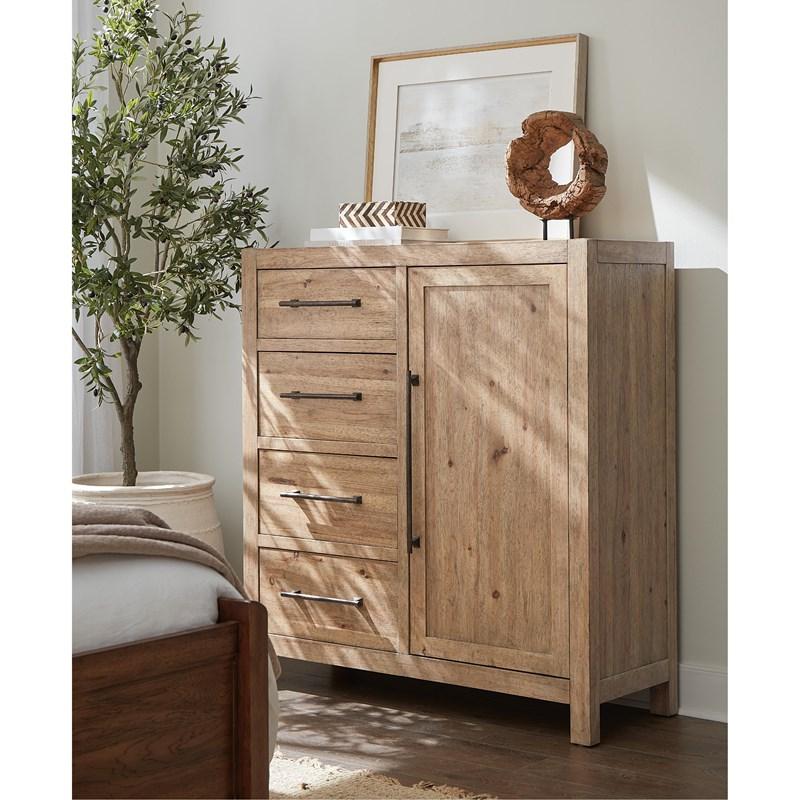 Large Picture of Hooker Furniture 6952-90010-80 Vineyard Row Four-Drawer Door Chest