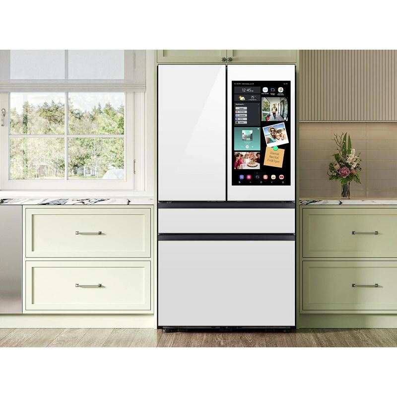 36-inch, 29 cu. ft. 4-Door French Door Refrigerator with AI Family Hub™ (RF90F29AEW/AA) image 8