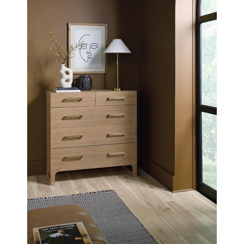 Large Picture of Hooker Furniture 6081-90001-82 Banyon Bay Five Drawer Dresser