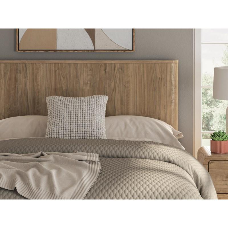 Large Picture of Signature Design by Ashley Dovander PCB1121B10 Queen Panel Platform Bed