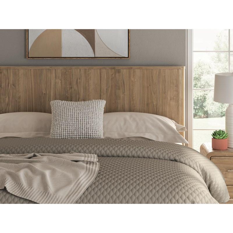 Large Picture of Signature Design by Ashley Dovander PCB1121B16 King Panel Bed