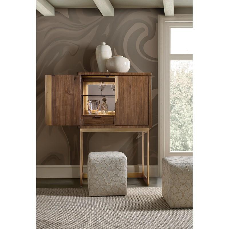 Large Picture of Hooker Furniture Eleana 7252-50160-85 Bar on Stand